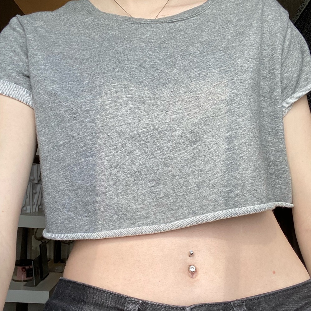 Garage cropped top